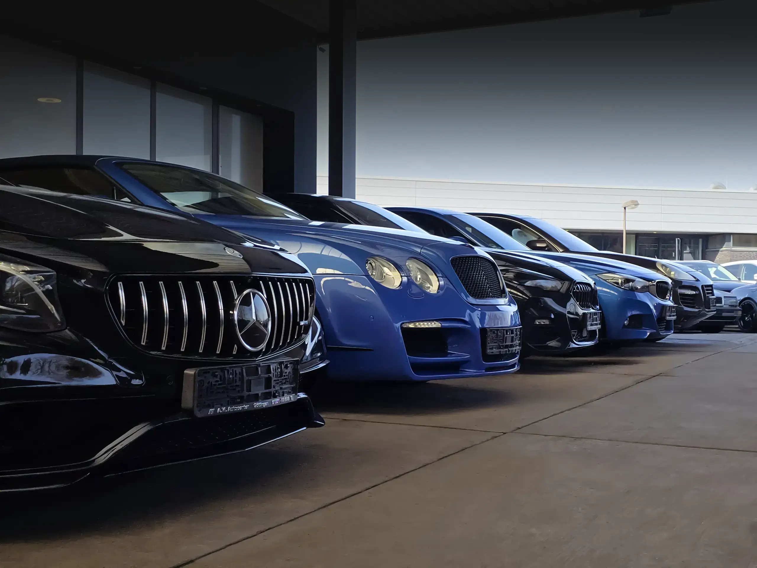 AMAutocenter Main Background